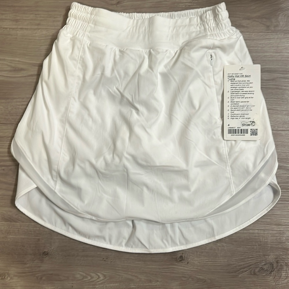NWT Lululemon hotty hot HR Skirt *long